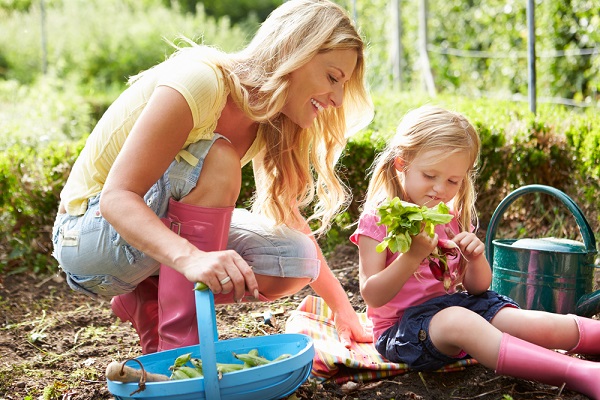 Pourquoi apprendre aux enfants le jardinage?